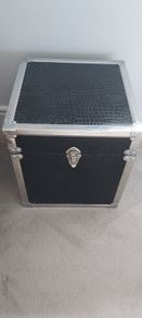 Storage box/Side table