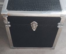 Storage box/Side table
