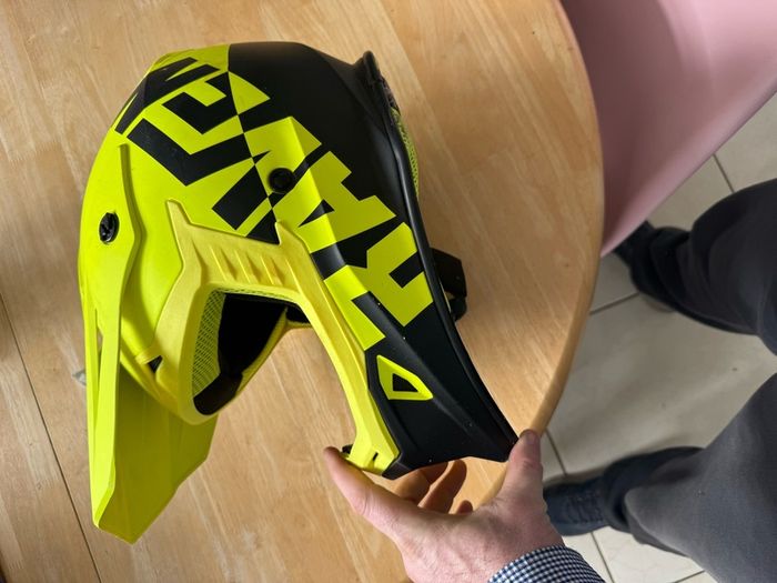 Spotless clean helmets. Ideal for motocross or quad bikes