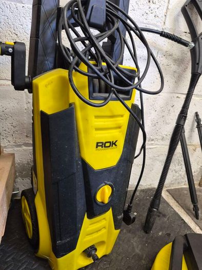 ROK pressure washer