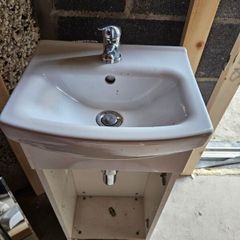 cloakroom basin