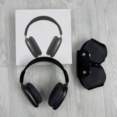AirPod Maxes