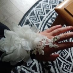 elegant gloves