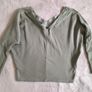 river island long sleeve v neck top size 8 Image 2