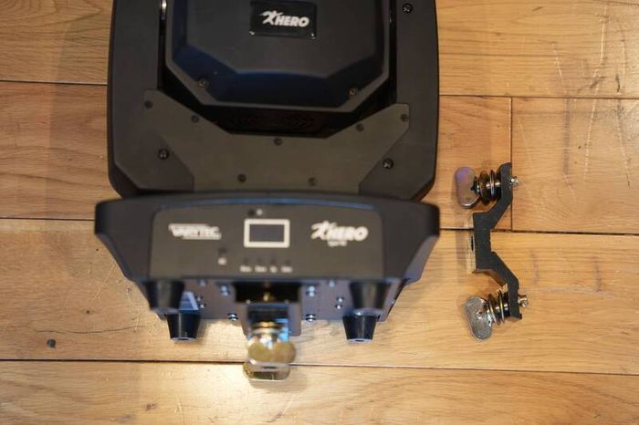 Moving Heads x2 - Varytec Hero Spot 90
