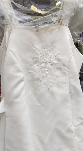 Flower Girl Dresses. Couche Tot (Please Read). Ivory