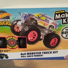 Hot Wheels Monster Trucks  Motor Maker Kitz 4x4 Monster Truck Kit