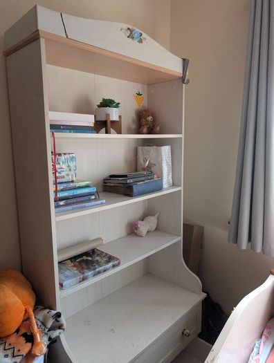 Bedroom furniture girl