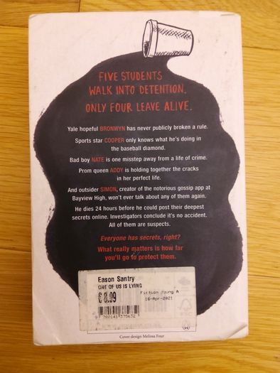 One of us is lying by Karen M .McManus