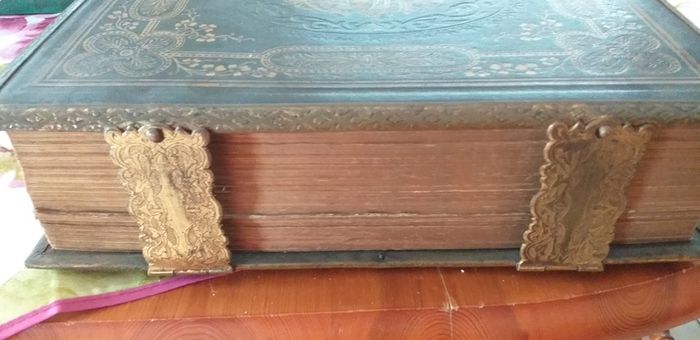 Large Very Heavy Antique HOLY BIBLE Brown s Self Interpreting Family Bible Rev John Brown Illustrated.