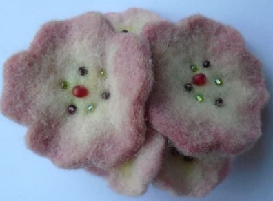 Felted brooch, handmade, jewellery. brooch