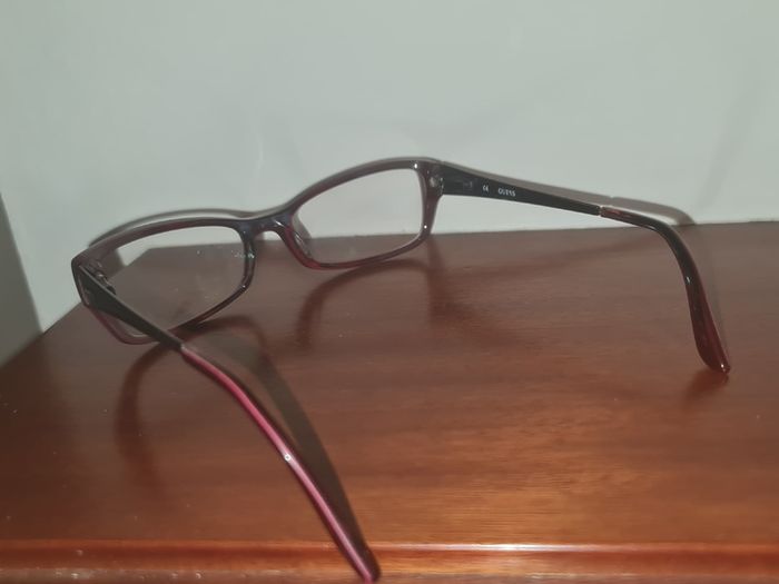 Guess frames