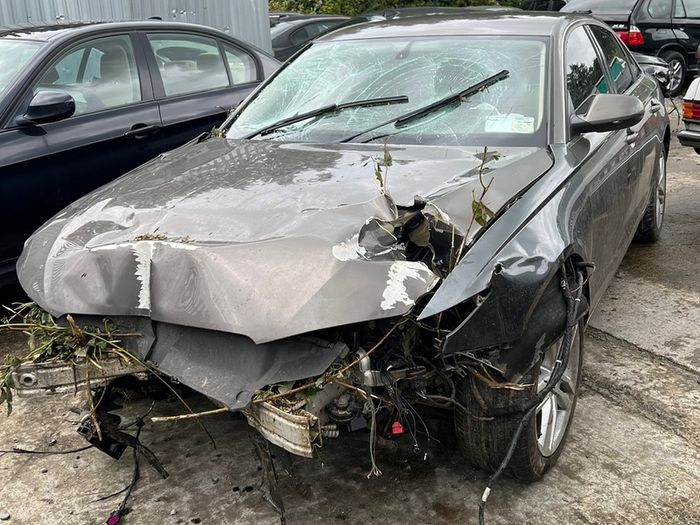 Breaking audi a6 c7 2013 2.0tdi auto Cglc pcf ly1p
