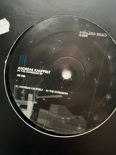 10e each Techno 12" vinyl