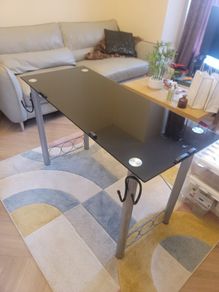 Glass table/desk