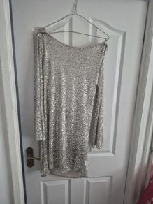 Women's Silver Sequined Cocktail Dress.