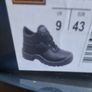 Size 9 safety boots Image 3