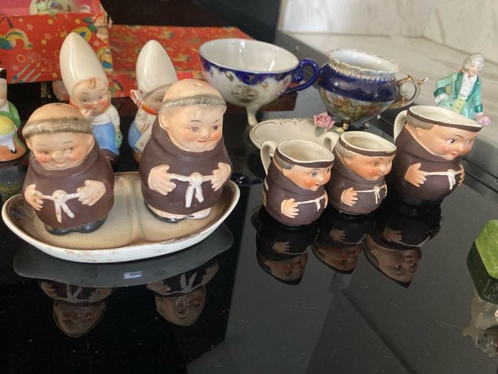 Royal doulton Goabel humble Wade Denton toy tea set figurine lot