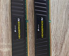Corsair Vengeance LP 8GB 2x4GB DDR3 1600 Desktop RAM