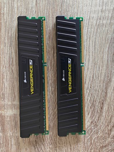 Corsair Vengeance LP 8GB 2x4GB DDR3 1600 Desktop RAM