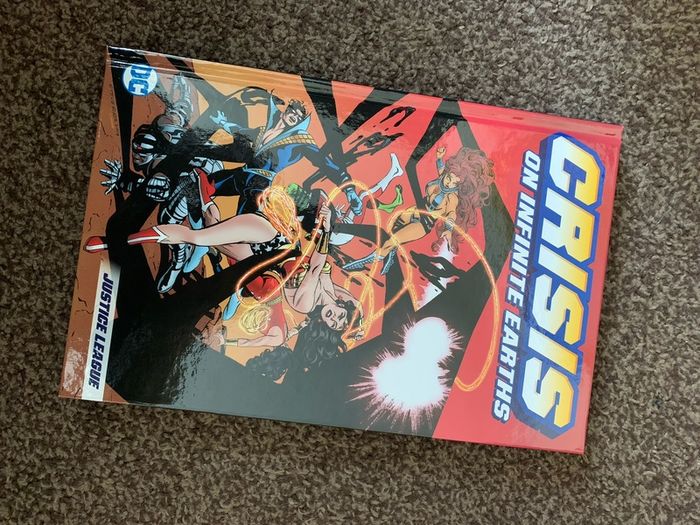 crisis on infinite earths box set