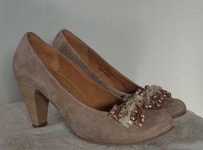 Gabor Sacchetto Beige Shoes w/Floral Detail