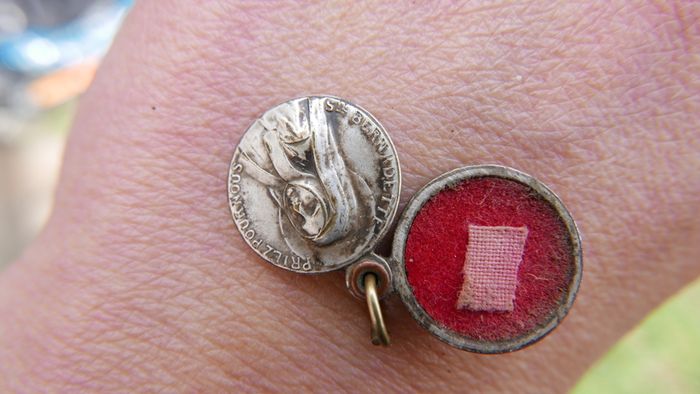 Vintage St Bernadette Sliding Medal with Tissue Relic--Vintage/Antique Round Reliquary/Theca Necklace Pendant--Lourdes Soubirous Saint Catholic