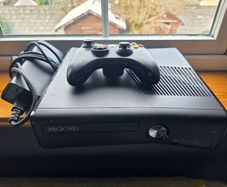 Xbox 360s