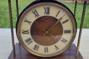 Vintage mantel clock/desk clock "Vesna"