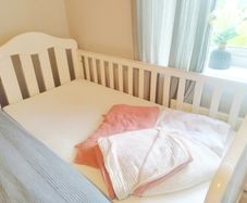 Baby/toddler cot