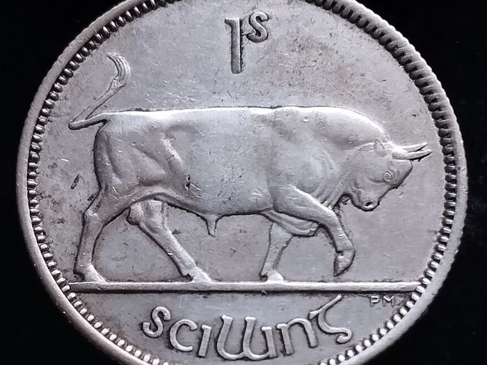 #995 - Ireland - 1941 - Shilling - Silver - KM.14