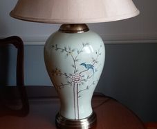 Table lamp