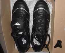 Brand New Hi-Tec 6 Stud Football Boots in original box