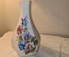 Kingston Hull Pottery vase