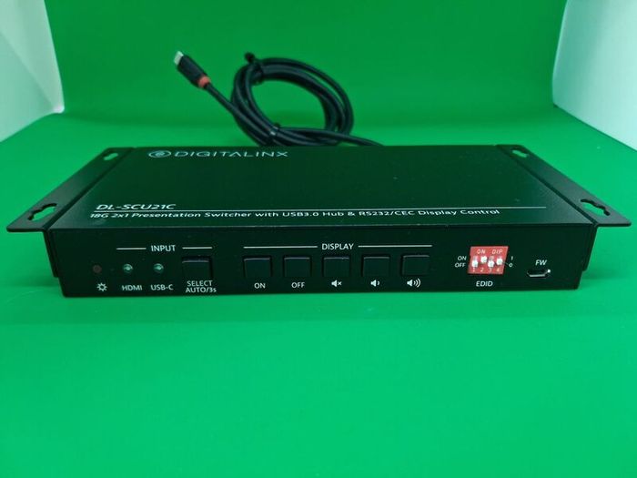 Postage - 2 x Digitalinx DL-SCU21C Presentation Switcher