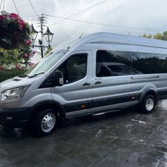 Mini bus