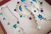 NEW - Ornamental Comb and Mirror gift box set
