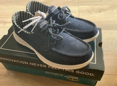 Sketchers Go Walk Lite