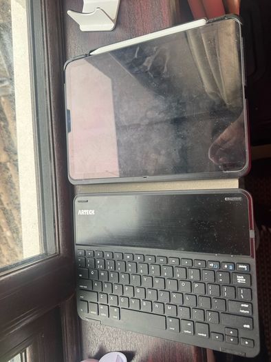 Apple iPad Air 10.9-inch (5th generation)