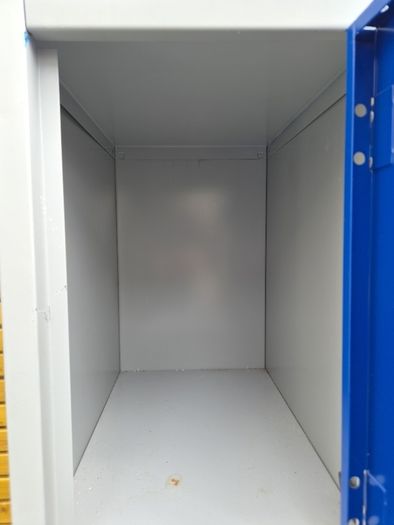 locker