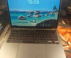 Macbook Pro A2251 (2020, I7, 16gb Ram, 1tb Ssd)