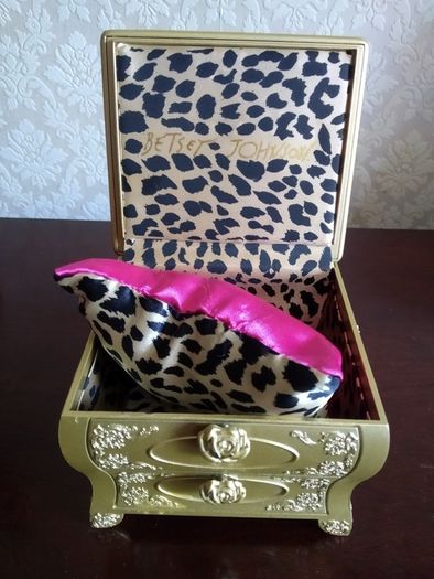 Special edition  Betsey Johnson Watch/Keepsake  Box