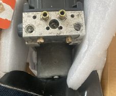 Smart car ABS pump Smart 450 or Roadster 3 different ones available.