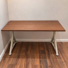 IKEA Adjustable Height Desk Like New160x80