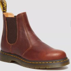 2976 Ambassador Soft Leather Chelsea Boots