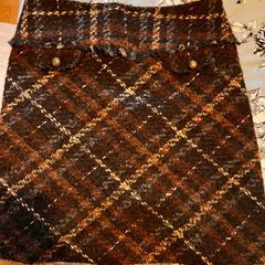 tweed pencil skirt