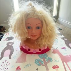 Free dolls head for hair and makeup