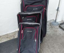 Set of pierre cardin suitcase