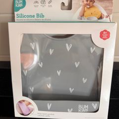 Silicone Bib - Grey Hearts