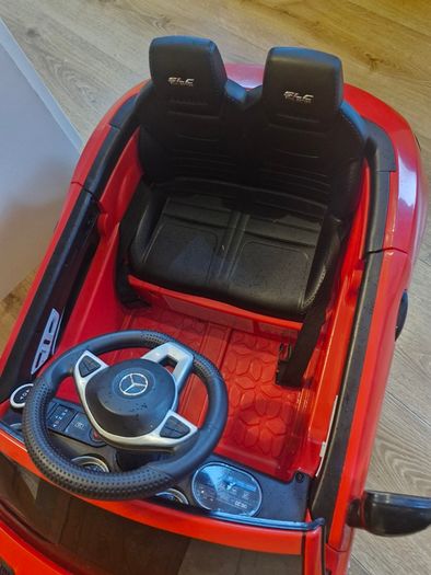 Motorised car